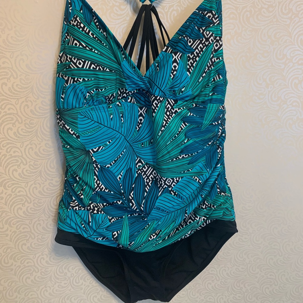 Ladies Jantzen one piece swimsuit size 12
